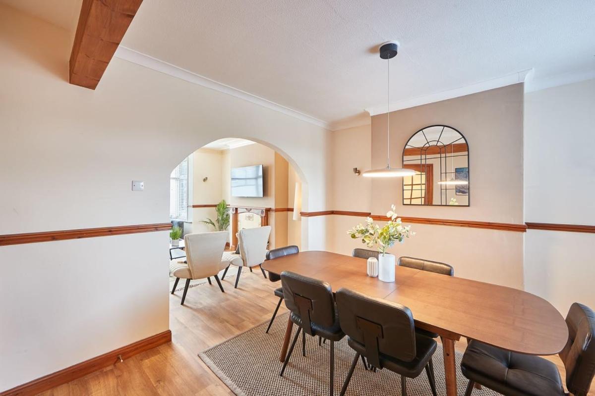 Blue Sky 3 Bedroom Cottage Whitby Bagian luar foto
