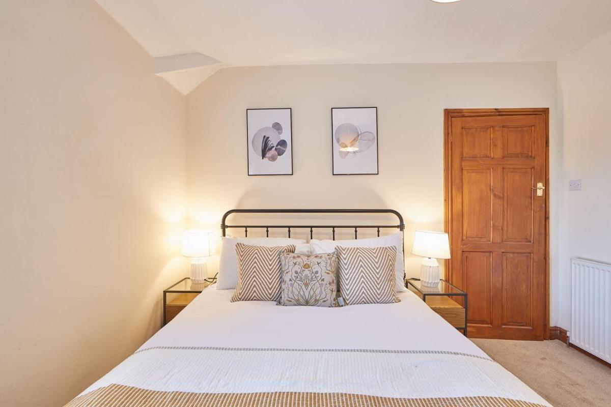 Blue Sky 3 Bedroom Cottage Whitby Bagian luar foto