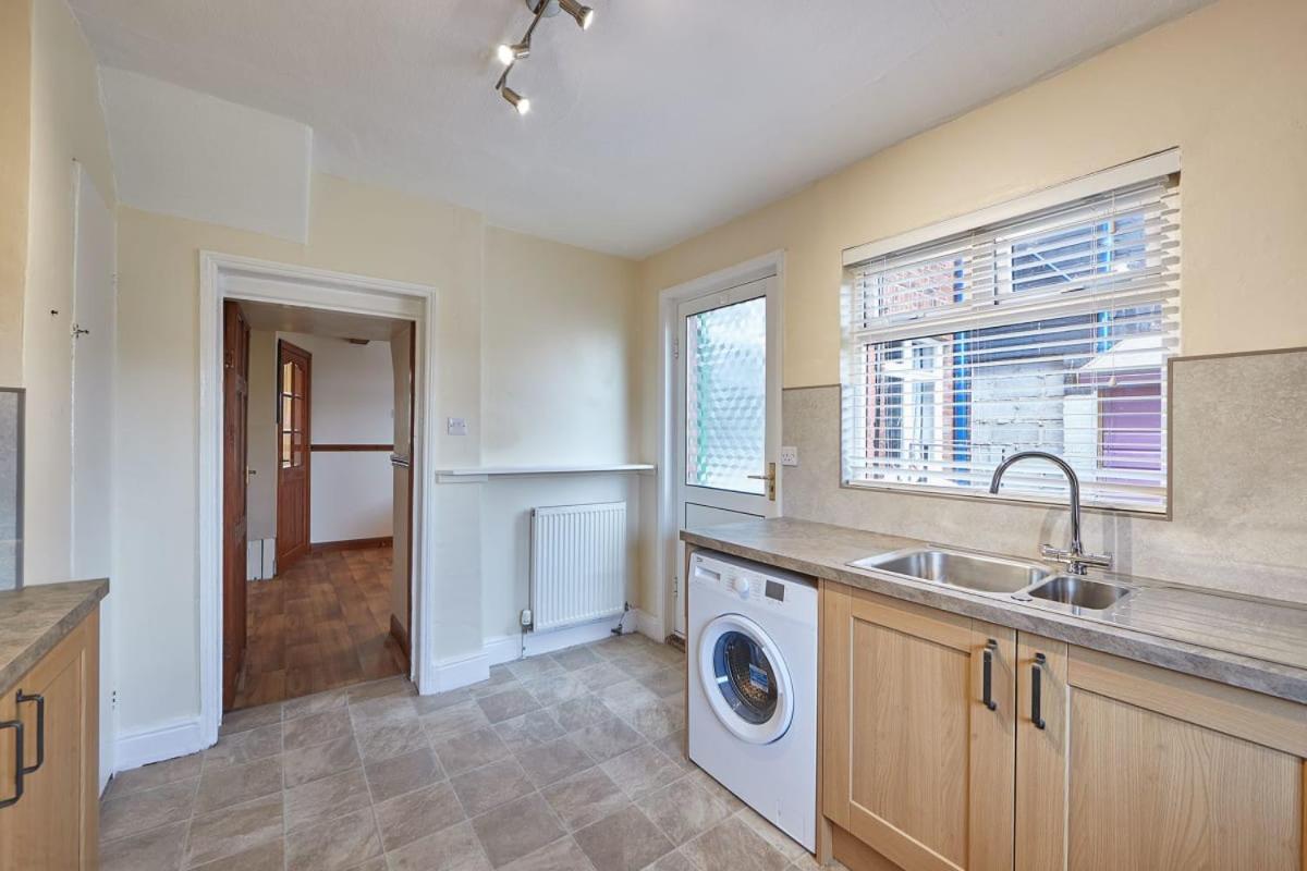 Blue Sky 3 Bedroom Cottage Whitby Bagian luar foto